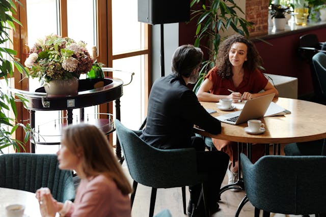 rekomendasi wifi untuk cafe